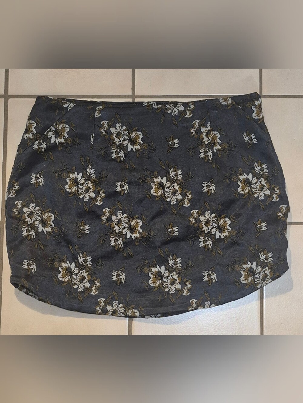 Free People All Dressed Up Floral Jacquard Mini Skirt Size 0 NWOT